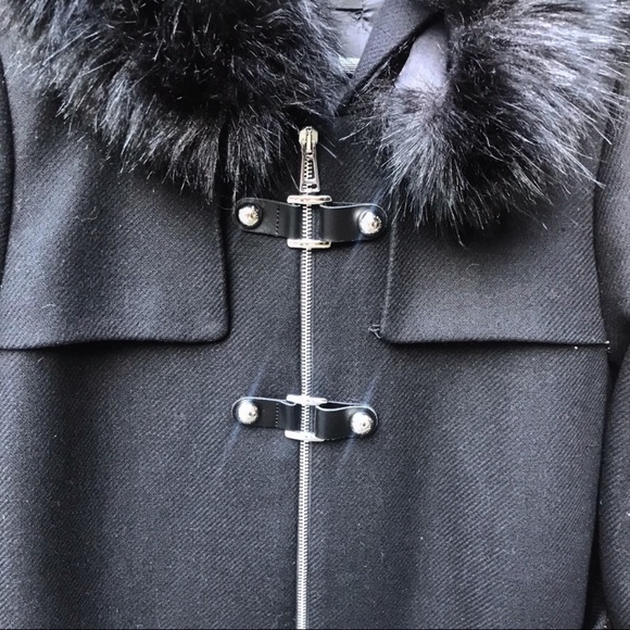 Zara black  faux fur trim hooded jacket - Picture 2 of 4